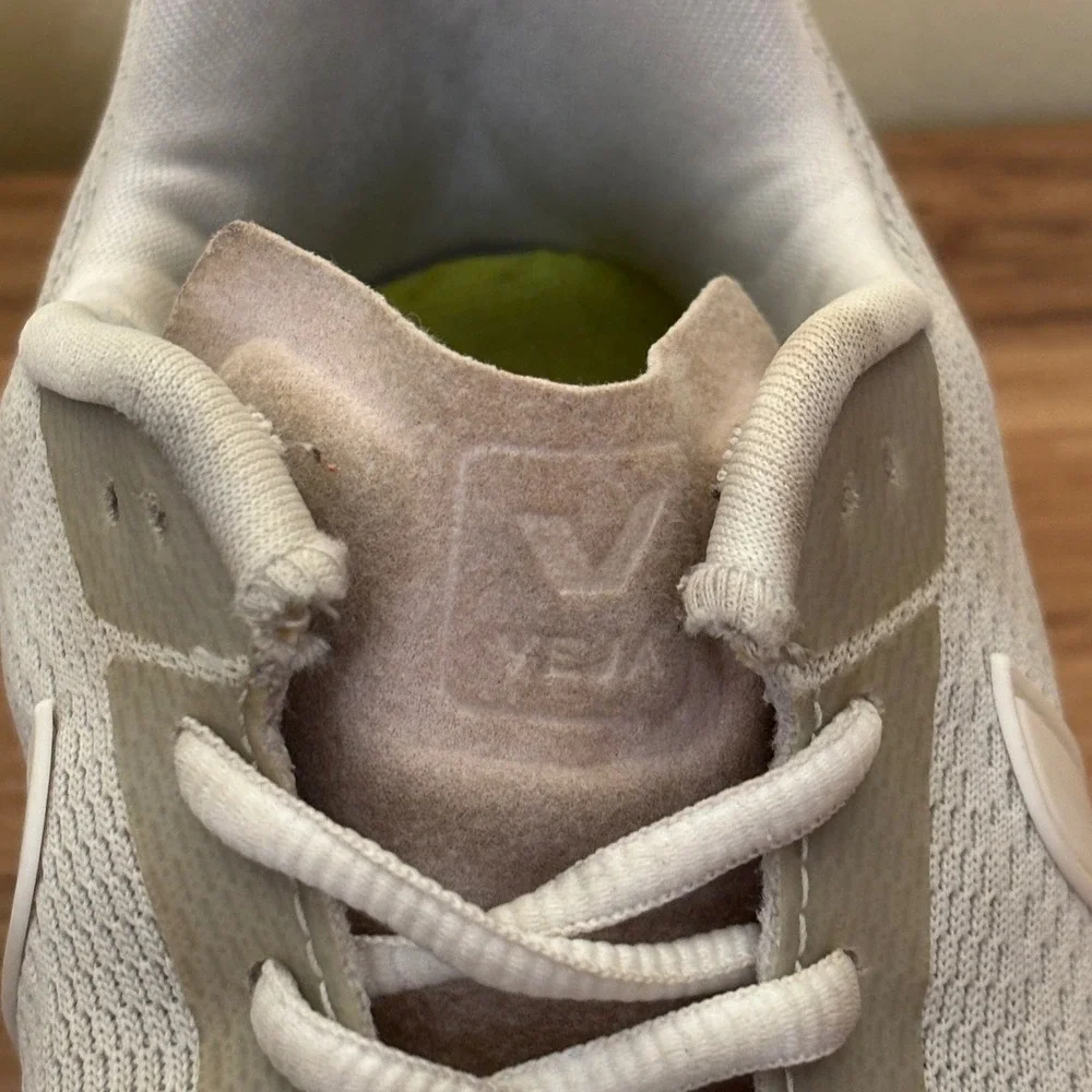 VEJA Women Running Shoes Gray Size 9 US EUR 40 Lightweight Mesh‎ Sneakers